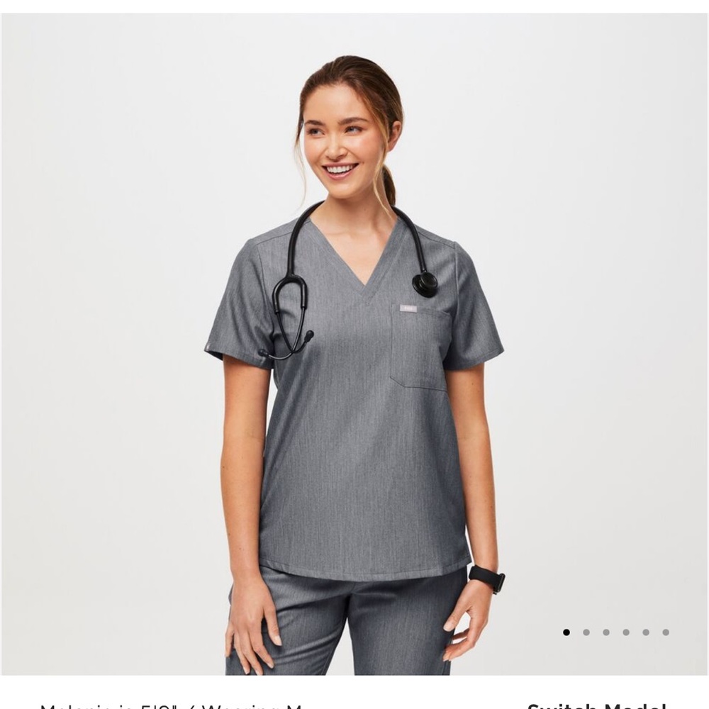 Figs Women's Graphite Catarina - One-Pocket Scrub Top - L /Graphite/Jogger Pants